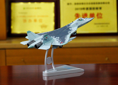 Modelo de Avión Su 57 Aleación Coleccionable de Lujo - Image 12
