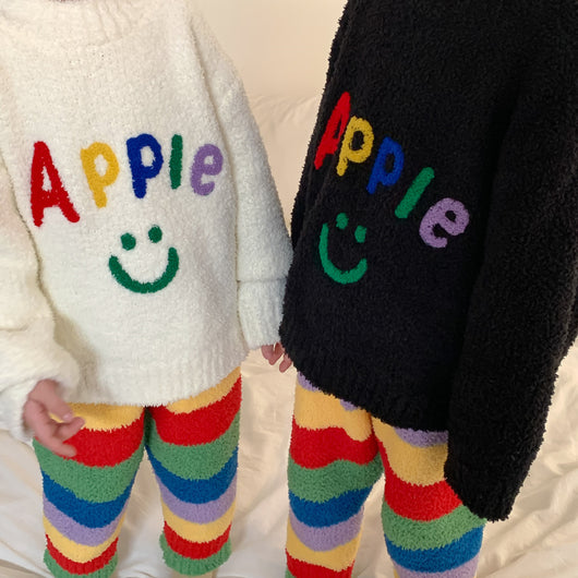 Pijama Infantil Arcoíris con Letras para Niños y Niñas - Image 5