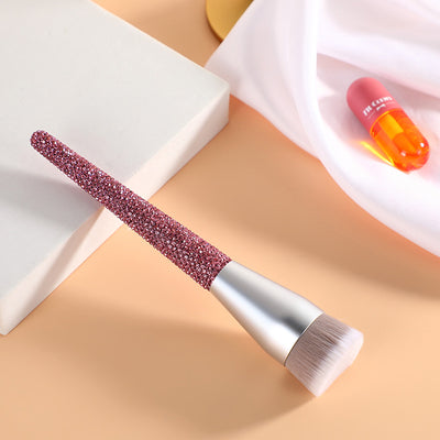 Brocha de Maquillaje con Incrustaciones de Diamantes y Cerdas Suaves - Image 12