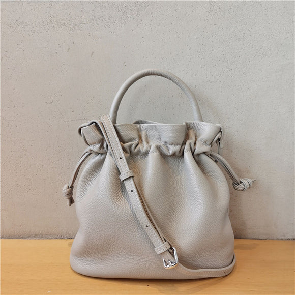 Bolso Bucket de Cuero para Mujer - Elegancia y Versatilidad