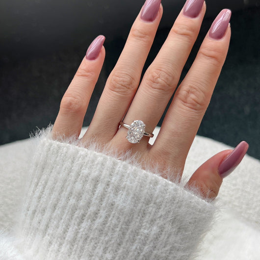 Anillo de Plata con Diamante Ovalado Grande para Mujer - Image 11