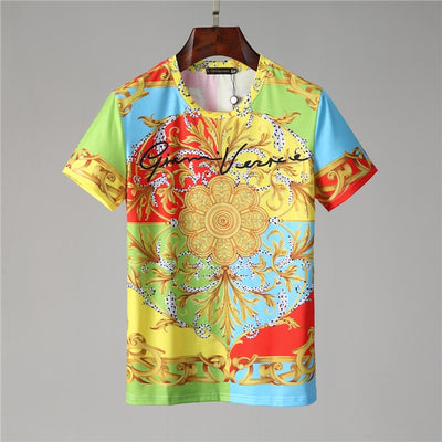 Camiseta Estampada Uncaria con Flores y Plantas