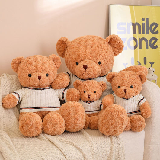 Osito de Peluche Suave con Suéter Acogedor - Image 3