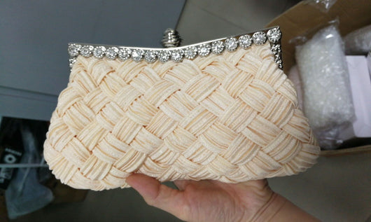 Bolso de Mano Nupcial Diamond - Clutch Elegante para Eventos - Image 14