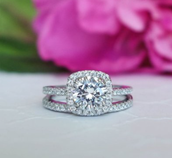 Anillos de Boda y Compromiso para Parejas con Diamantes Incrustados - Image 3