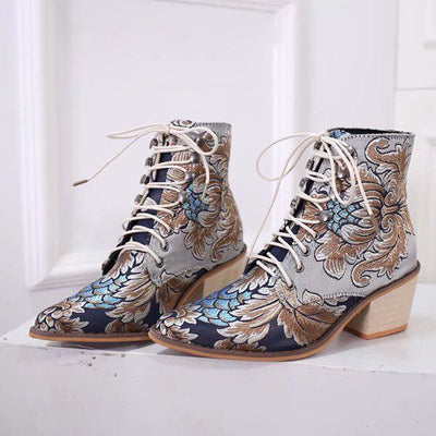 Botas Cortas para Mujer con Bordados Artesanales - Image 12