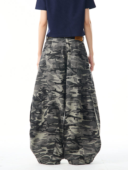 Overol Ancho Camuflaje Retro para Mujer - Pantalón Suelto y Casual - Image 22