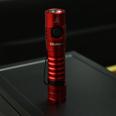 Linterna LED Recargable por USB-C con Luz Ultra Potente - Image 10