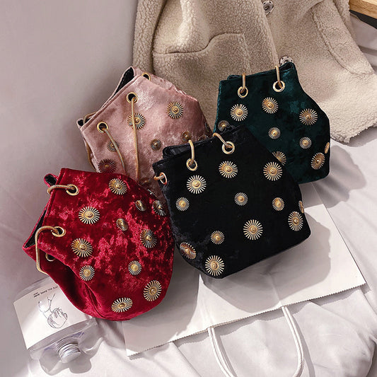 Bolso de Terciopelo Tipo Bucket para Mujer - Image 2