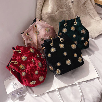 Bolso de Terciopelo Tipo Bucket para Mujer - Image 2