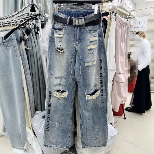 Jeans Rotos con Estampado de Letras y Efecto Pintura Desgastada - Image 2