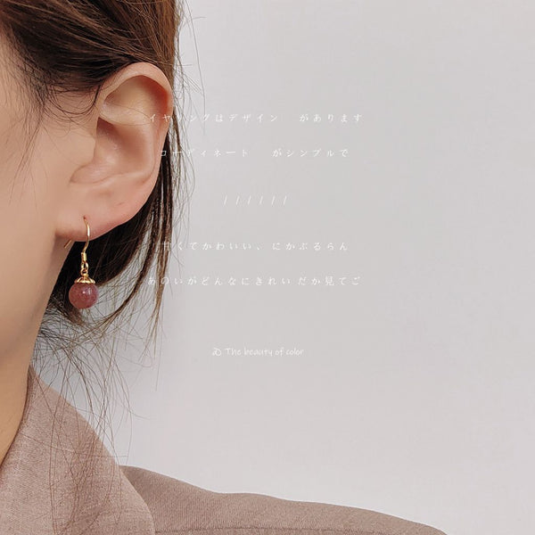 Aretes de Cuarzo Fresa Diseño Artesanal Elegancia Natural
