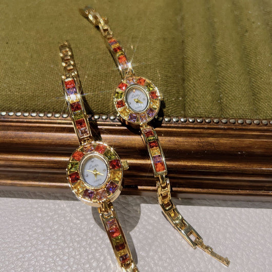 Reloj de Lujo Minimalista para Mujer - Elegancia Contemporánea - Image 3