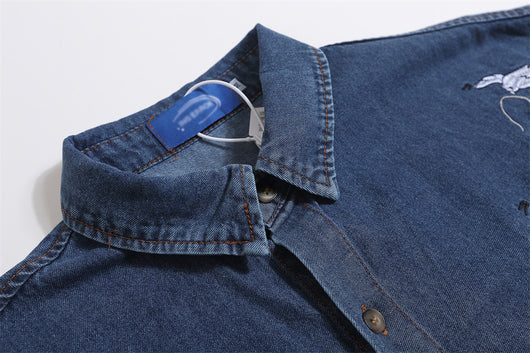 Camisa Denim Manga Corta con Bordado de Gato para Hombre - Image 5