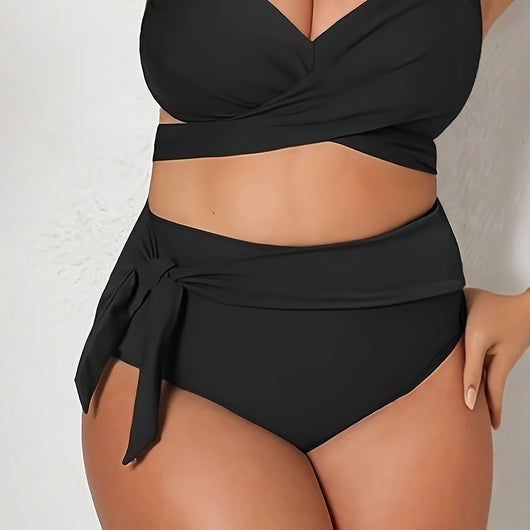 Traje de Baño Negro Escotado Cintura Alta con Abertura - Image 2