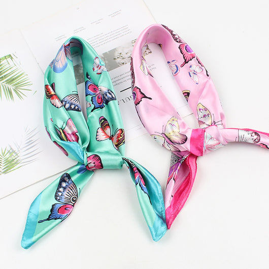 Pañuelo Cuadrado Estampado Mariposas - Accesorio de Moda Elegante para Mujer - Image 2