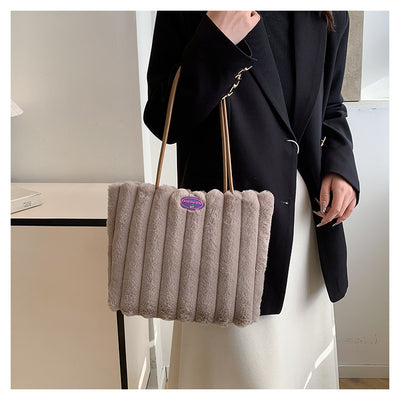 Bolso Tote Grande de Felpa para Otoño e Invierno - Image 34