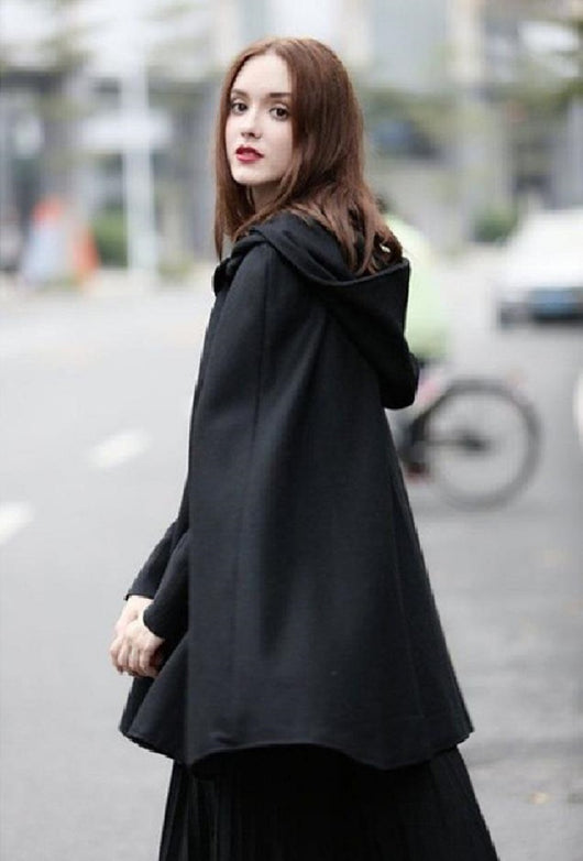 Poncho Capa de Lana con Capucha y Botones Oversized para Mujer - Image 7
