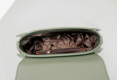 Bolso Mensajero de Cadena Dorada para Mujer - Versátil y Moderno - Image 6