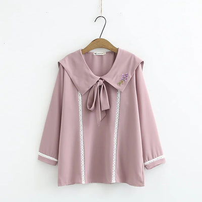 Blusa Talla Grande con Cuello Marino y Bordado Lavanda - Image 9