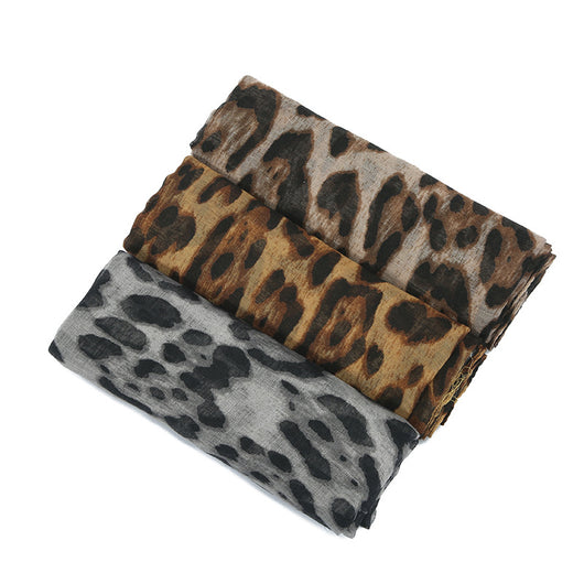 Pañuelo Protector Solar Estampado Leopardo para Viajes - Diseño Clásico Versátil - Image 3