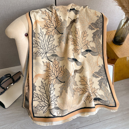 Elegante Pashmina Artificial para Mujer con Estampado de Hojas de Arce - Image 4