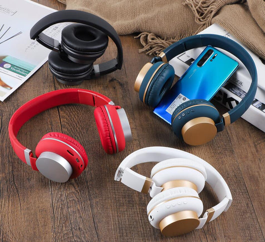 Auriculares Gaming Inalámbricos con Bajos Potentes y Ranura para Tarjeta - Image 11