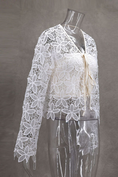 Vestido Bandage Elegante con Encaje Floral Calado y Bordado - Image 13