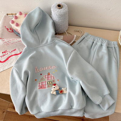 Conjunto Deportivo con Capucha y Pantalón Estampado - Image 5