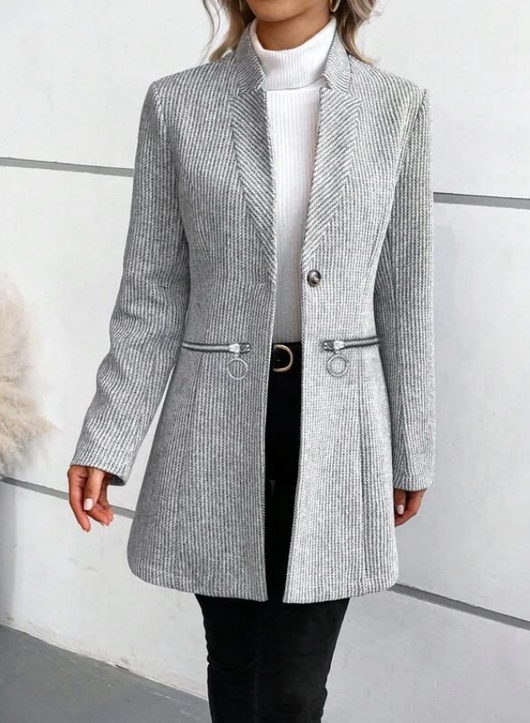 Abrigo de Lana para Mujer con Patrón Vertical Elegante - Image 5