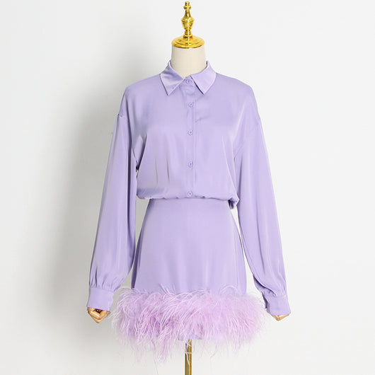 Vestido Camisero Satinado con Plumas - Manga Larga Color Sólido - Image 5