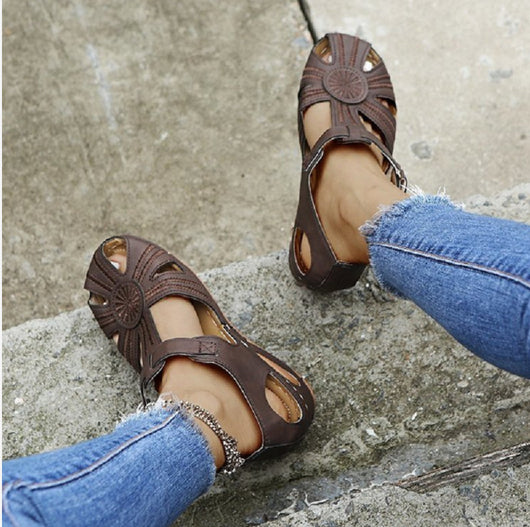 Sandalias Huecas para Mujer con Suela Gruesa y Cierre de Velcro - Image 3