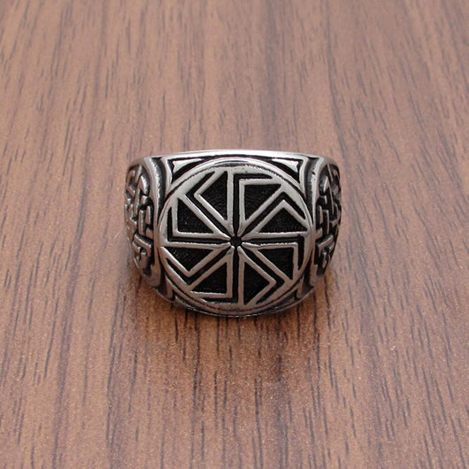 Anillo Vikingo Nórdico Retro Personalizado para Hombre en Acero Titanio - Image 10