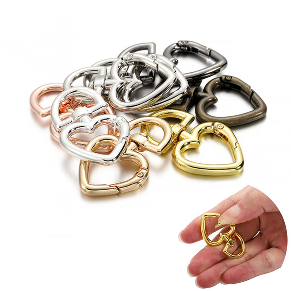 Llavero Metal Amor con Dije de Bola de Pelo DIY Irregular