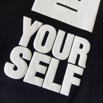 Playera Unisex Estampado de Letras - Casual y Versátil - Image 5