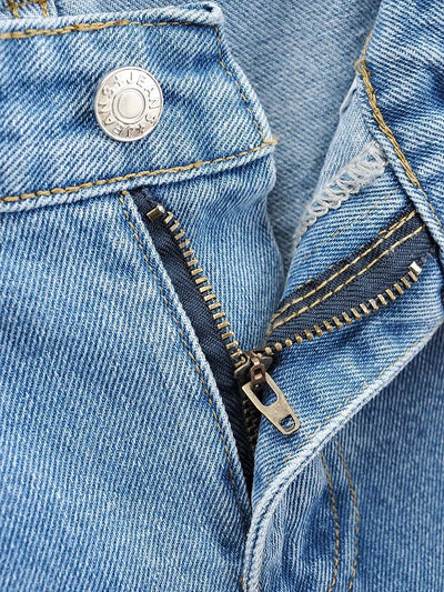 Jeans Azul Lavado Talle Alto Pierna Ancha con Bolsillos Decorados para Mujer - Image 2