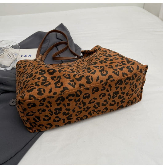 Bolsa Grande de Lona con Estampado de Leopardo para Hombro - Image 24