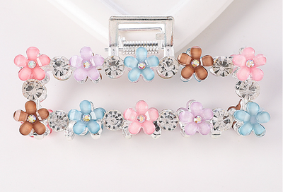 Pasador Elegante con Strass y Baño de Aleación - Image 19