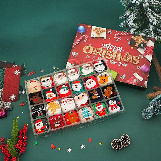 Set de 12 Medias Navideñas Premium en Caja Regalo - Image 2
