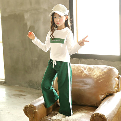 Conjunto Deportivo Otoñal para Niñas - Image 4