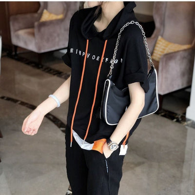 Playera Suelta con Capucha y Mangas Cortas para Mujer - Image 11
