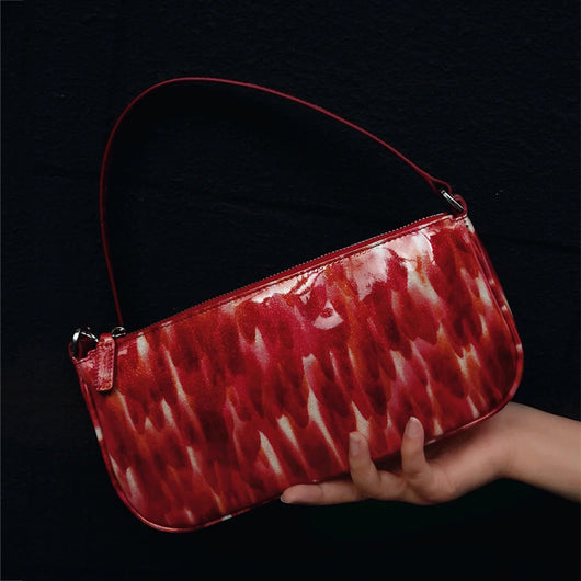 Bolso Bandolera Rojo Charol Estilo Baguette - Image 5