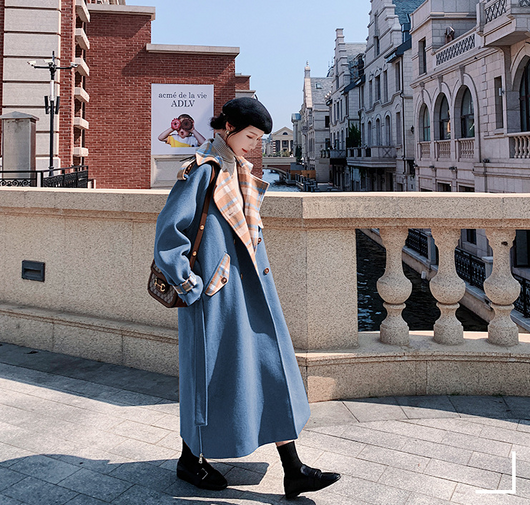Abrigo de Lana a Cuadros con Costuras Contrastadas - Image 14