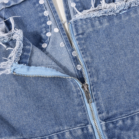 Mono Denim Ajustado con Detalles de Pedrería y Ojales Decorativos - Image 23