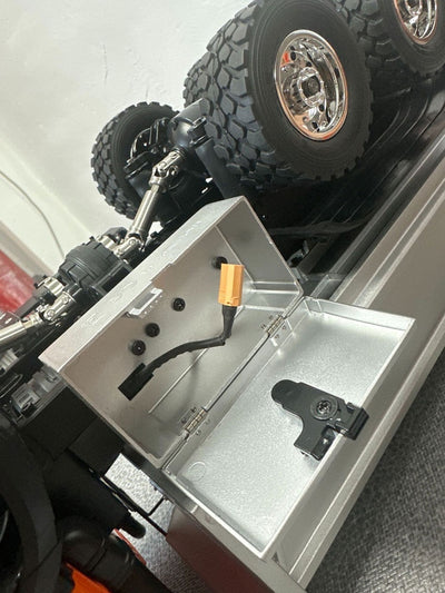 Camión Volquete de Aleación con Control Remoto - Vehículo de Ingeniería - Image 4