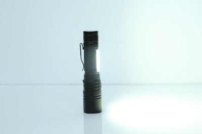Linterna LED Multifunción con Carga USB y Imán Potente - Image 12