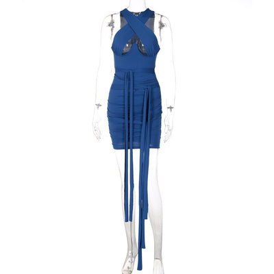 Vestido Ajustado con Cuello Halter y Pliegues Elegantes - Image 11