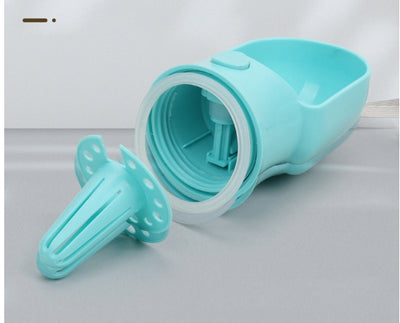 Botella Dispensadora de Agua Portátil para Perros con Almacenamiento - Image 16