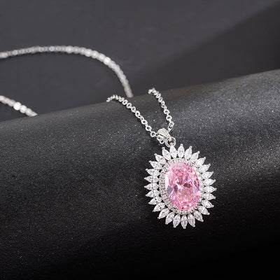 Collar Colgante de Cristal Tridimensional - Image 3