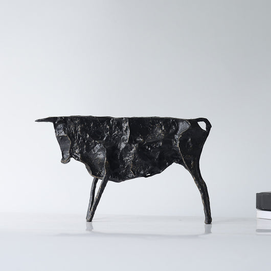 Escultura Miniaturas de Vaca Negra para Decoración del Hogar - Image 7